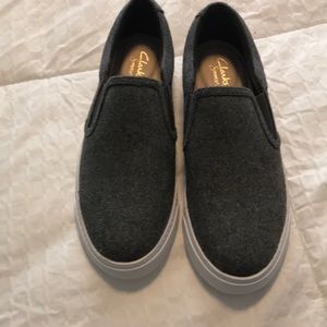 Clark’s slip on sneakers grey flannel material.